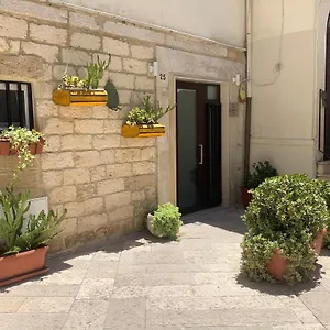 Appartamento Gesuiti 25, Bari